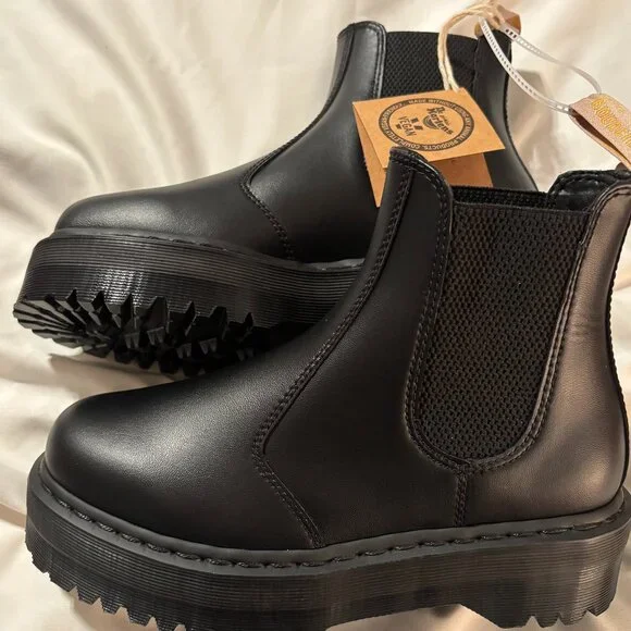 DOC MARTEN VEGAN PLATFORM BOOTS - Picture 1 of 4